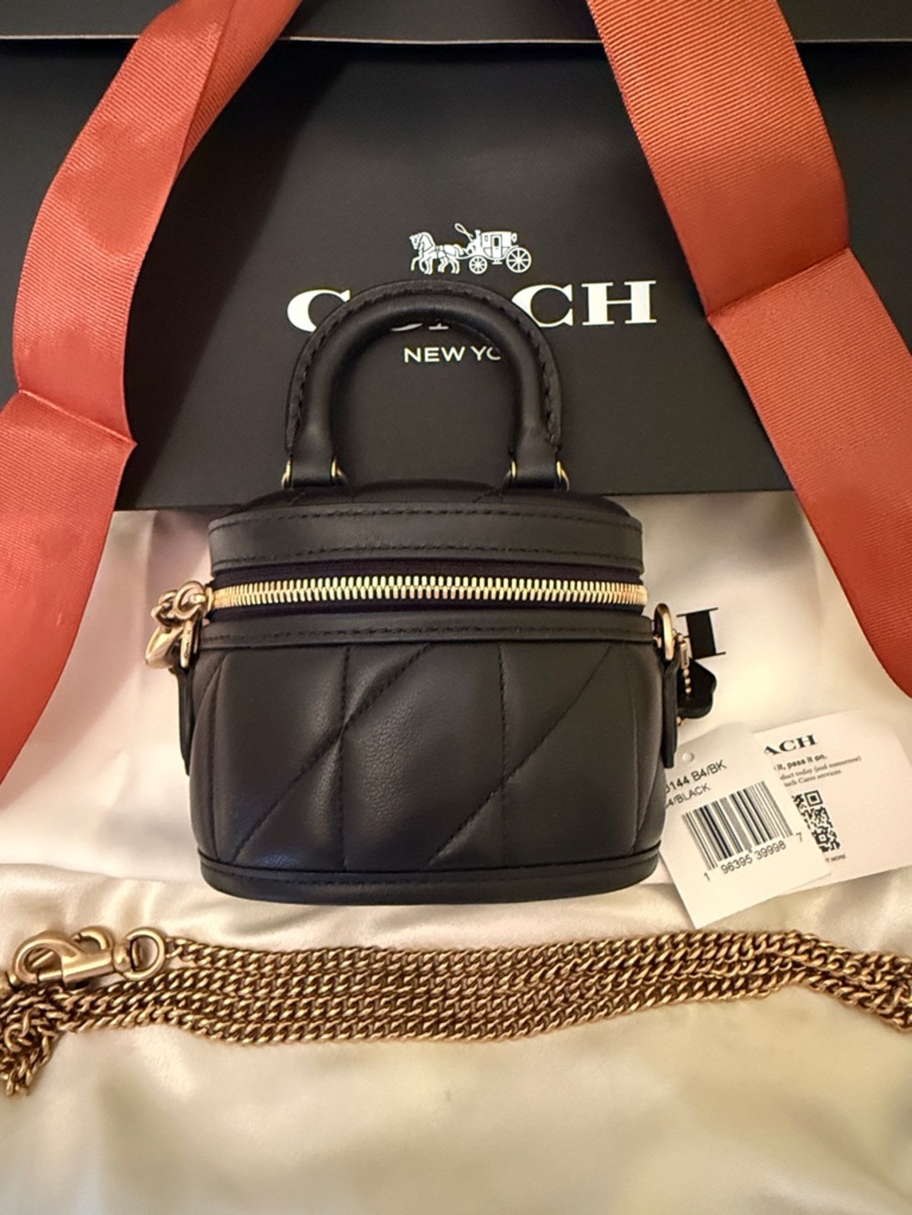 🖤💛Coach NWT Black Trail Crossbody Bag 12 With Pillow Quilting & Gold Chain Strap - Picture 4 of 10